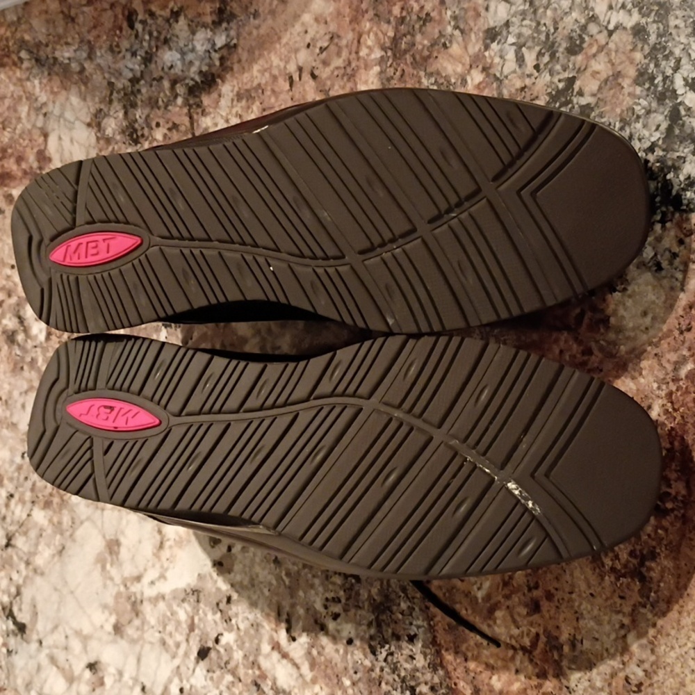 MBT Men's Kabisa Casual Walking Dress Shoe - Picture 6 of 9